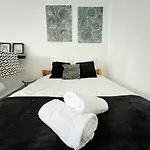 Appartement Vue Sur Jardin Parking Ascenseur Un-sejour-a-part Metz