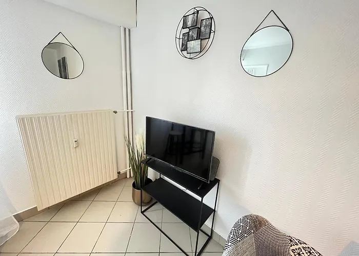 公寓 Vue Sur Jardin Parking Ascenseur Un-sejour-a-part *